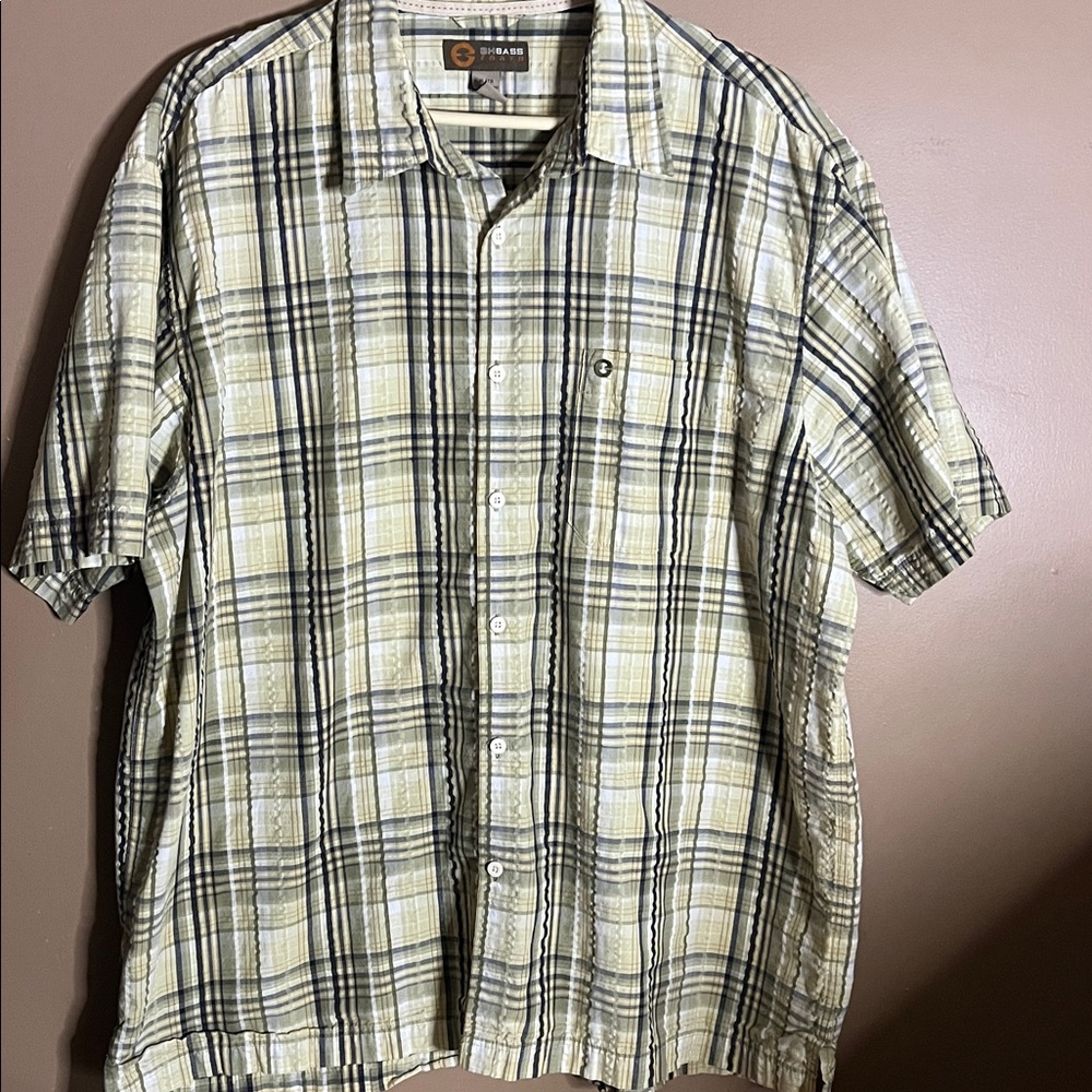 😄Seersucker short sleeve button down shirt pocket buttons